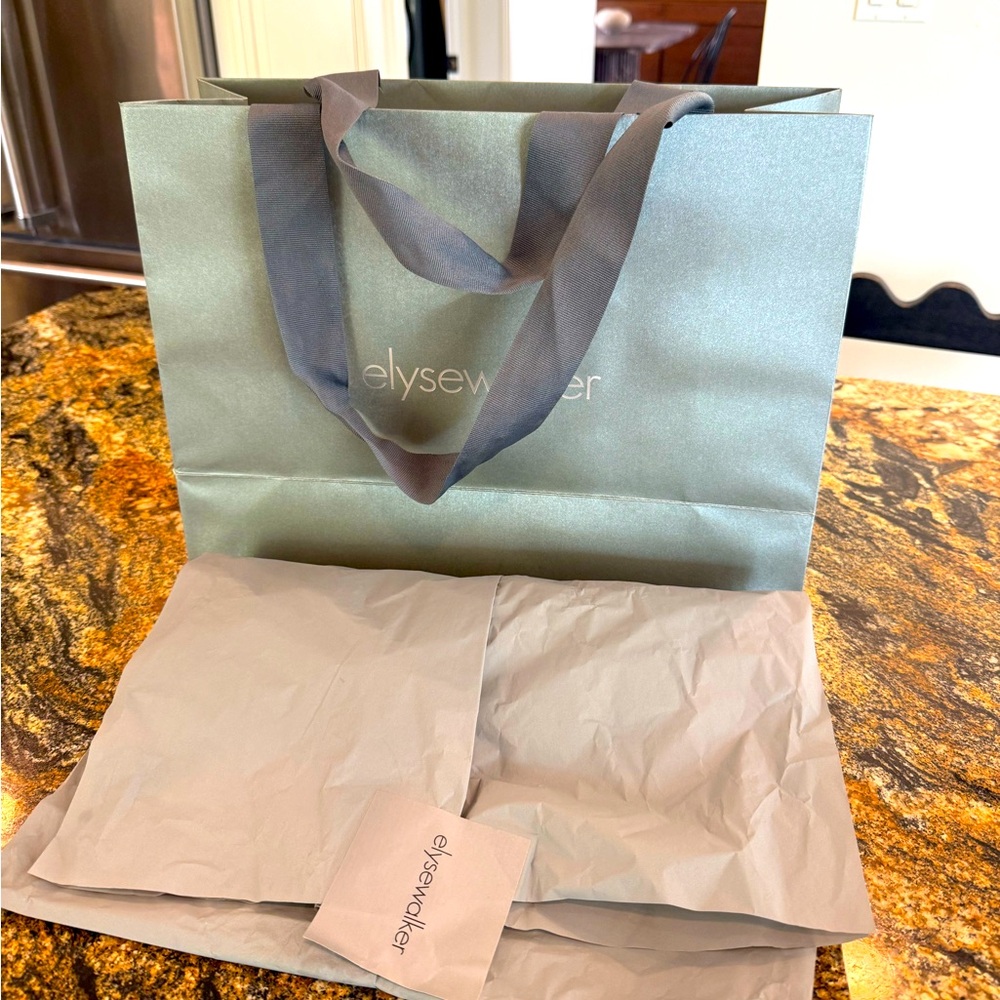 Elyseewalker Gray Shopping Bag with Tissue / Miu Miu Tag